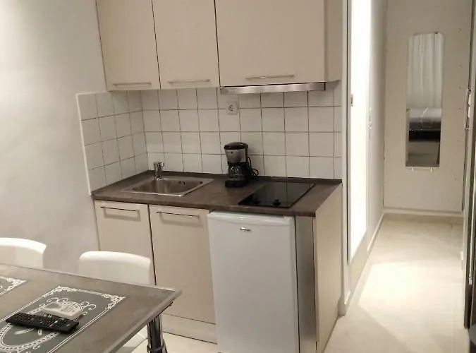 Mini Apartment *